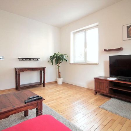 וירצבורג Charming 3-Bedroom Apartment With Parking Lot מראה חיצוני תמונה