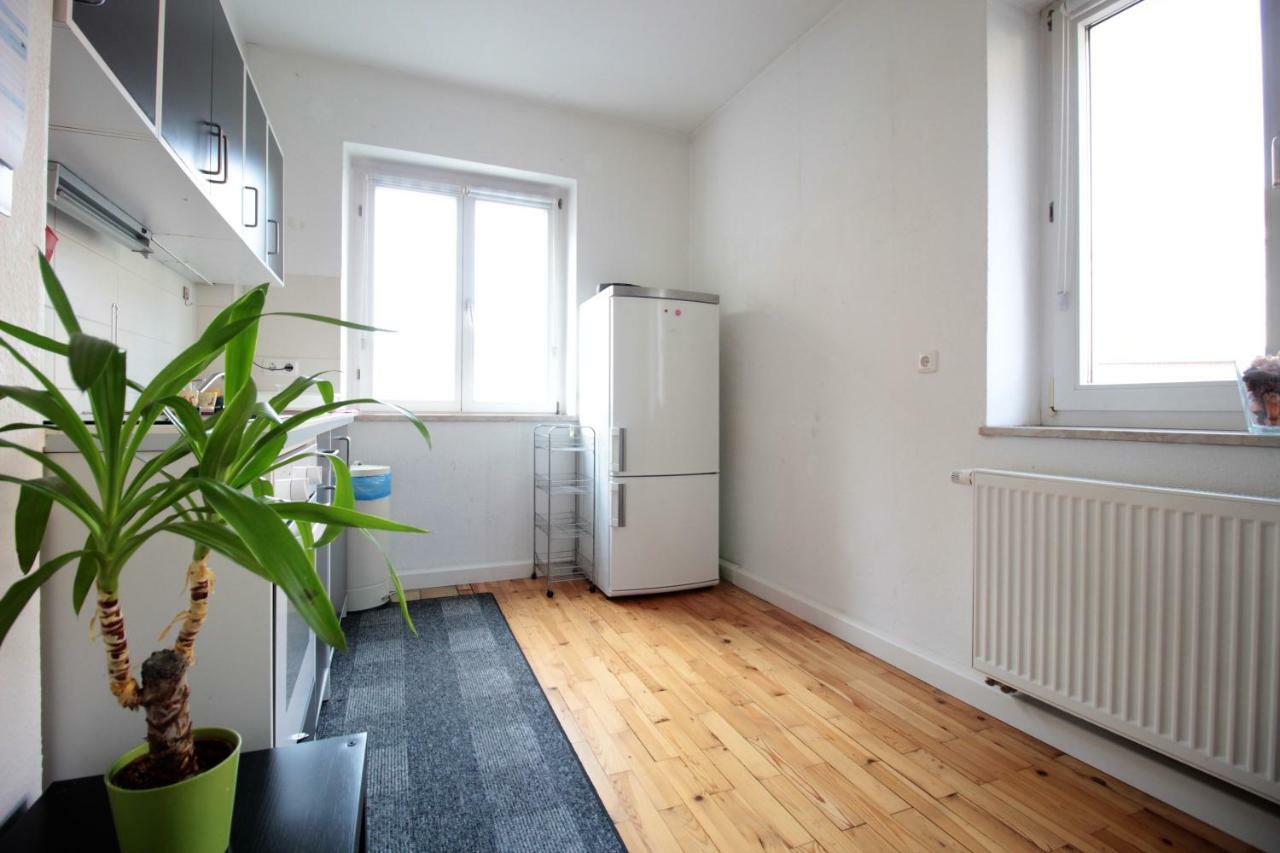 וירצבורג Charming 3-Bedroom Apartment With Parking Lot מראה חיצוני תמונה