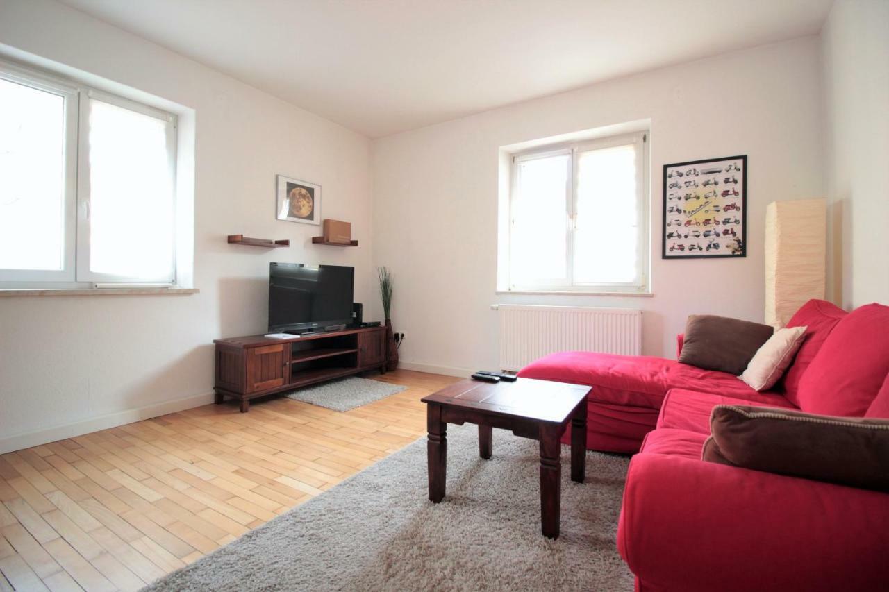 וירצבורג Charming 3-Bedroom Apartment With Parking Lot מראה חיצוני תמונה