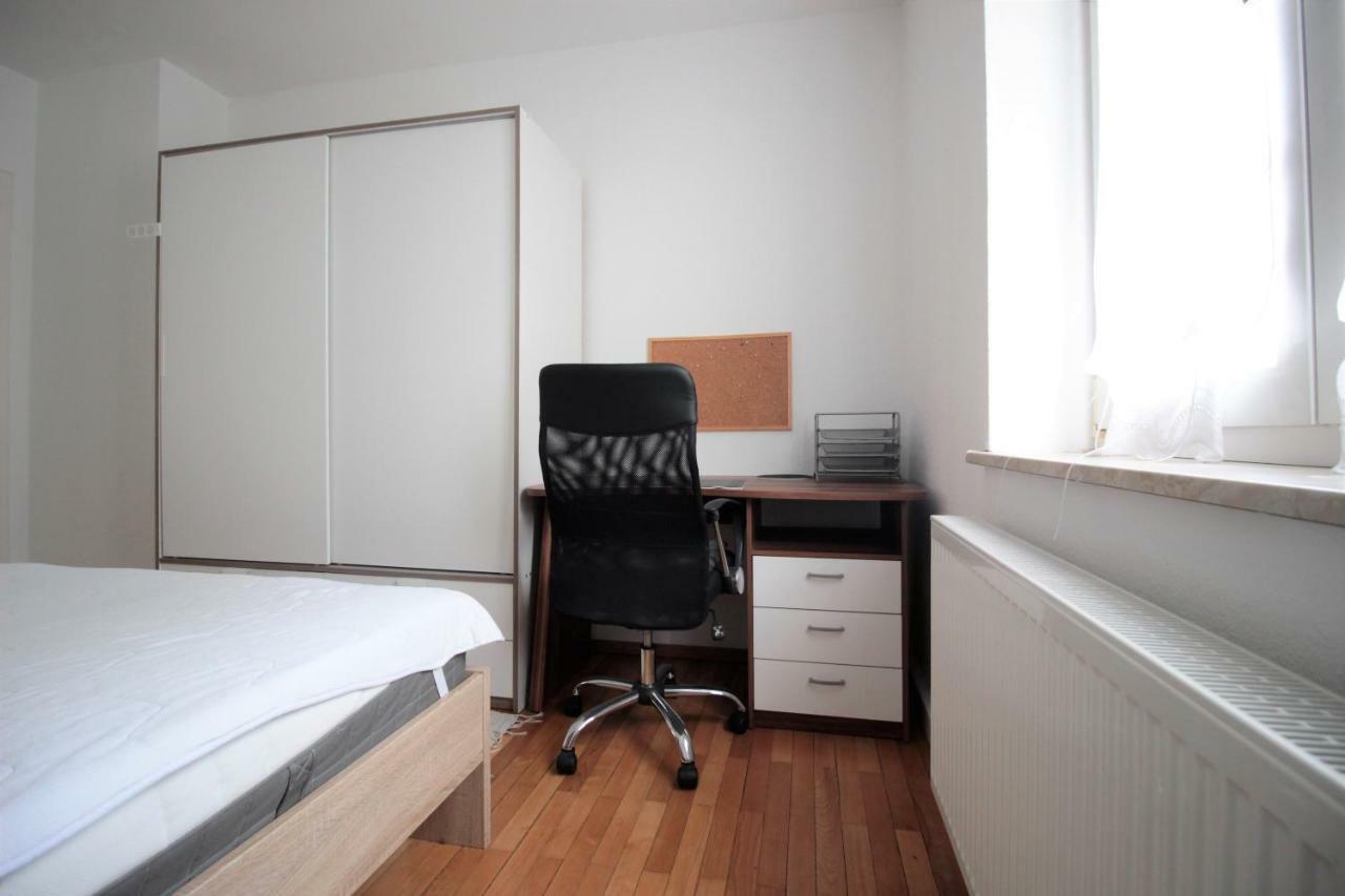 וירצבורג Charming 3-Bedroom Apartment With Parking Lot מראה חיצוני תמונה