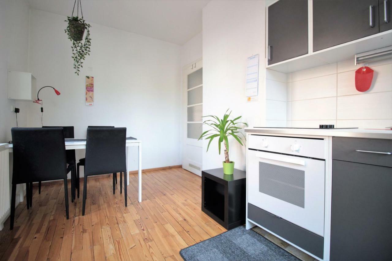 וירצבורג Charming 3-Bedroom Apartment With Parking Lot מראה חיצוני תמונה