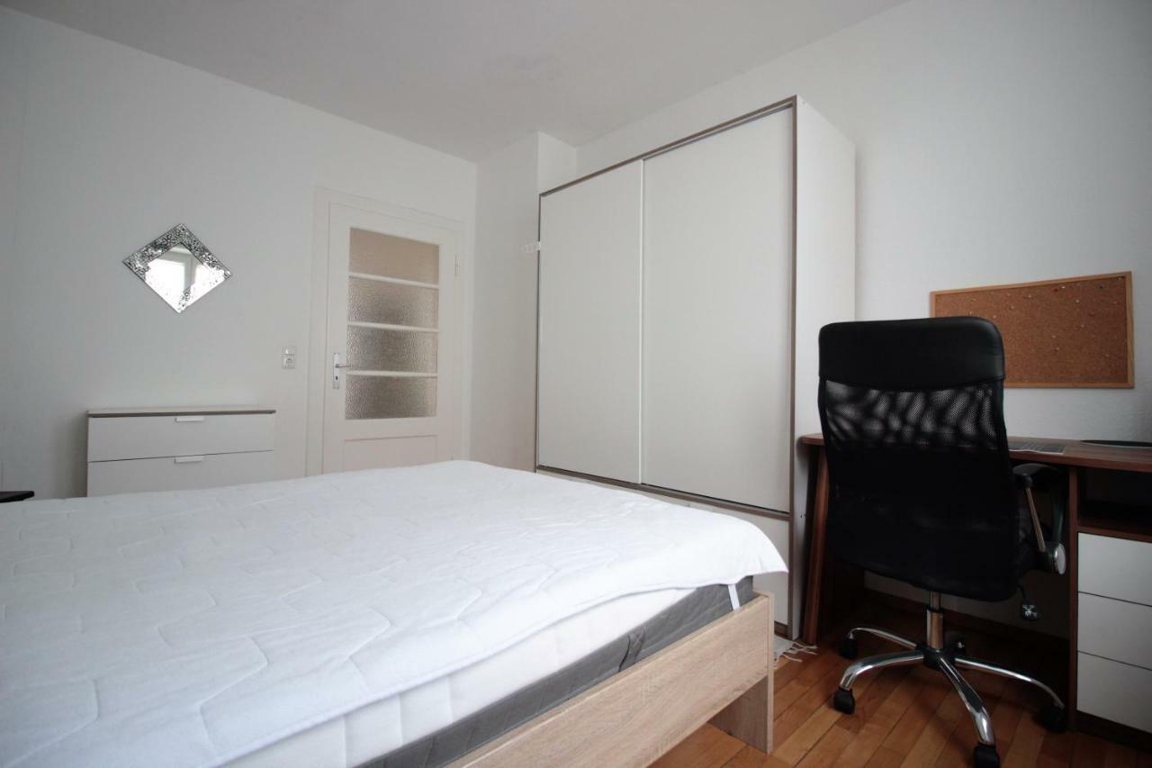 וירצבורג Charming 3-Bedroom Apartment With Parking Lot מראה חיצוני תמונה